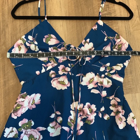 Sugar Lips Blue White and Pink Floral Strappy Ruffle Dress Size Medium - Picture 7 of 11